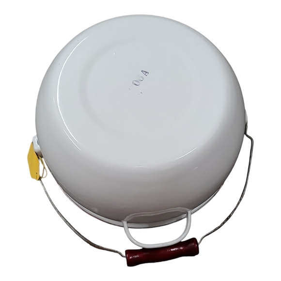 Vintage 60's Enamel Pot Made in Canda Unused - Picture 9 of 11